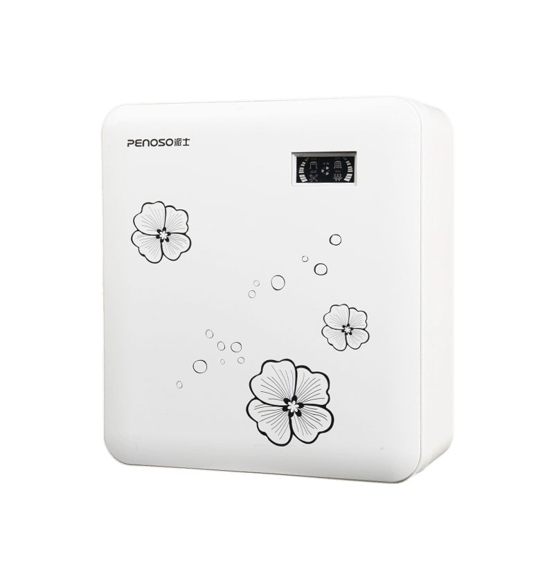 detail of 4/5 fasen RO waterfiltersysteem onder de gootsteen met slim scherm RO-systeem PS-RO-50M